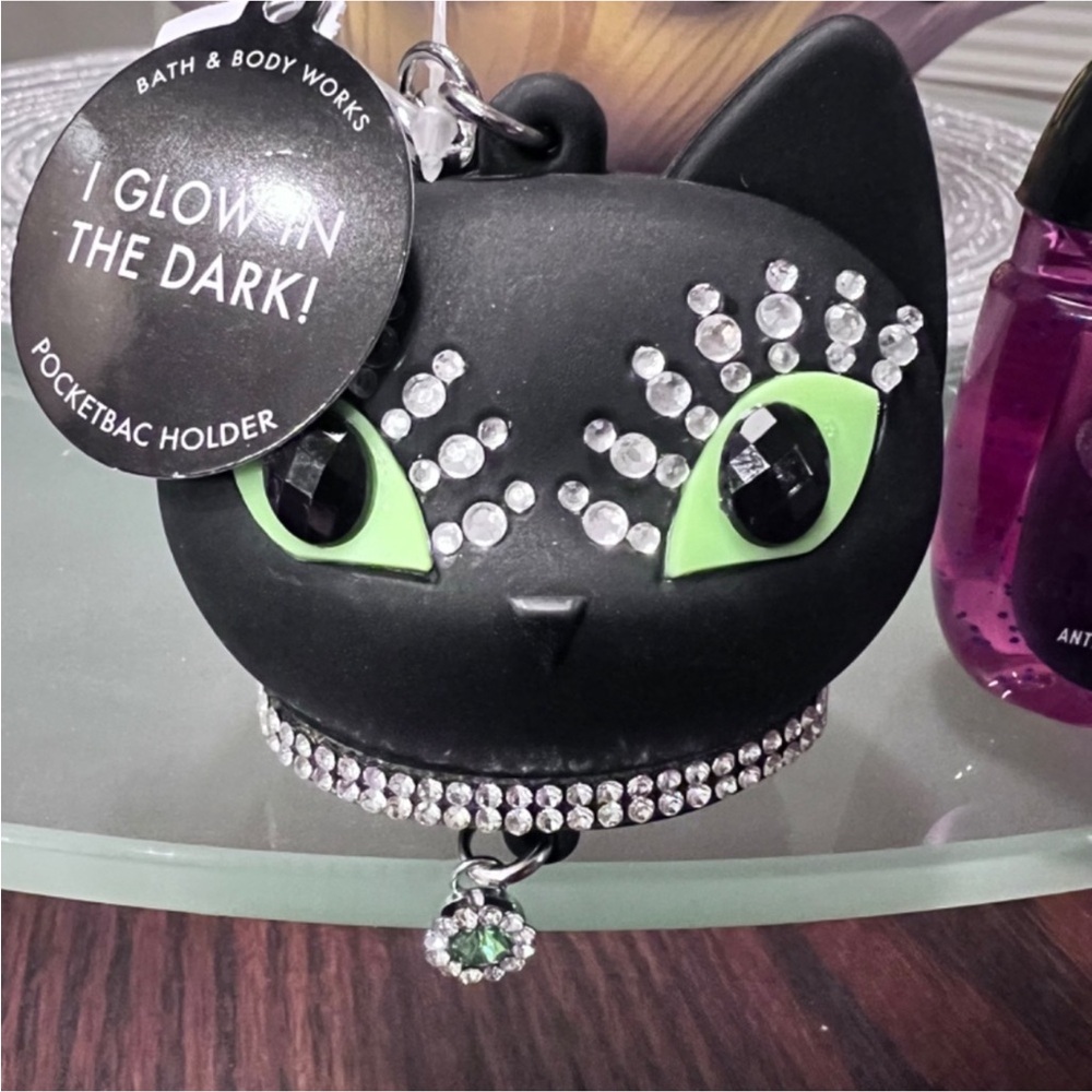 SALE*LAST ONE**Bath & Body Works Halloween Cat PocketBac Holder Glow in Dark NWT - Picture 3 of 3